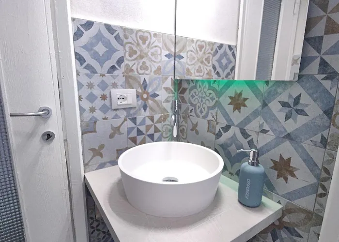 Tortellini E Tulipani * בולוניה